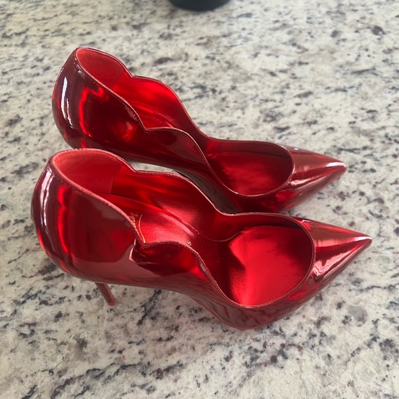 Christian Louboutin Glossy Crimson Heels - Picture 2 of 4